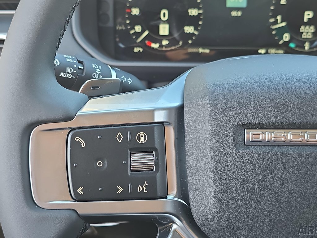 New 2026 Land Rover Discovery S AWD/4WD image 19