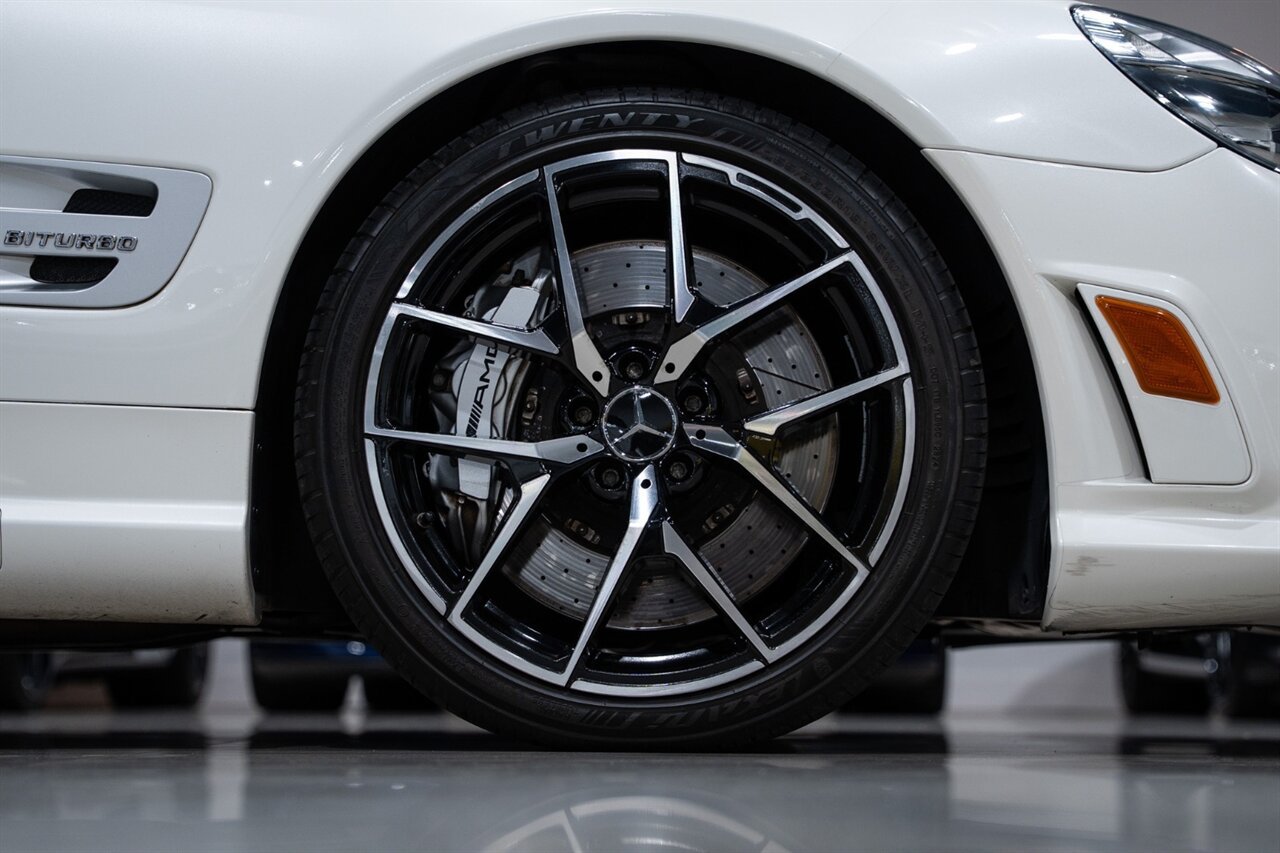Used 2009 Mercedes-Benz SL 65 AMG image 16