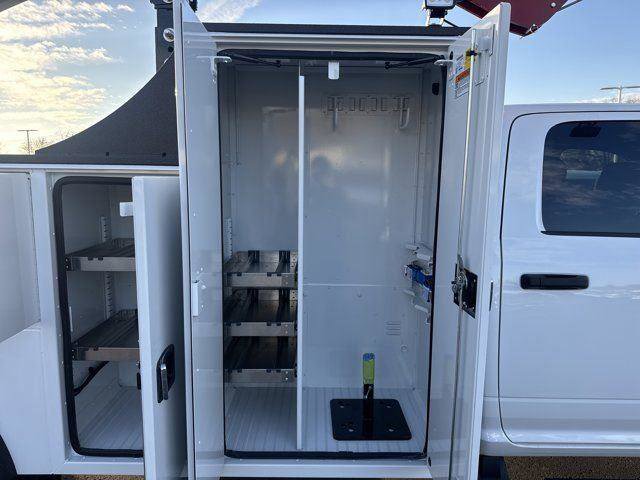 New 2026 RAM 5500 Tradesman AWD/4WD image 12