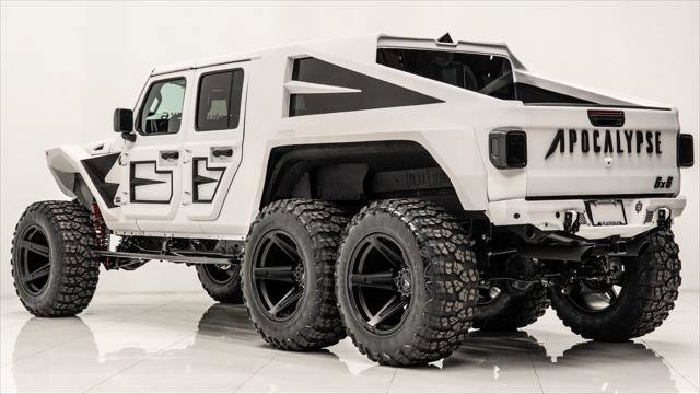 Used 2025 Jeep Gladiator Sport image 11