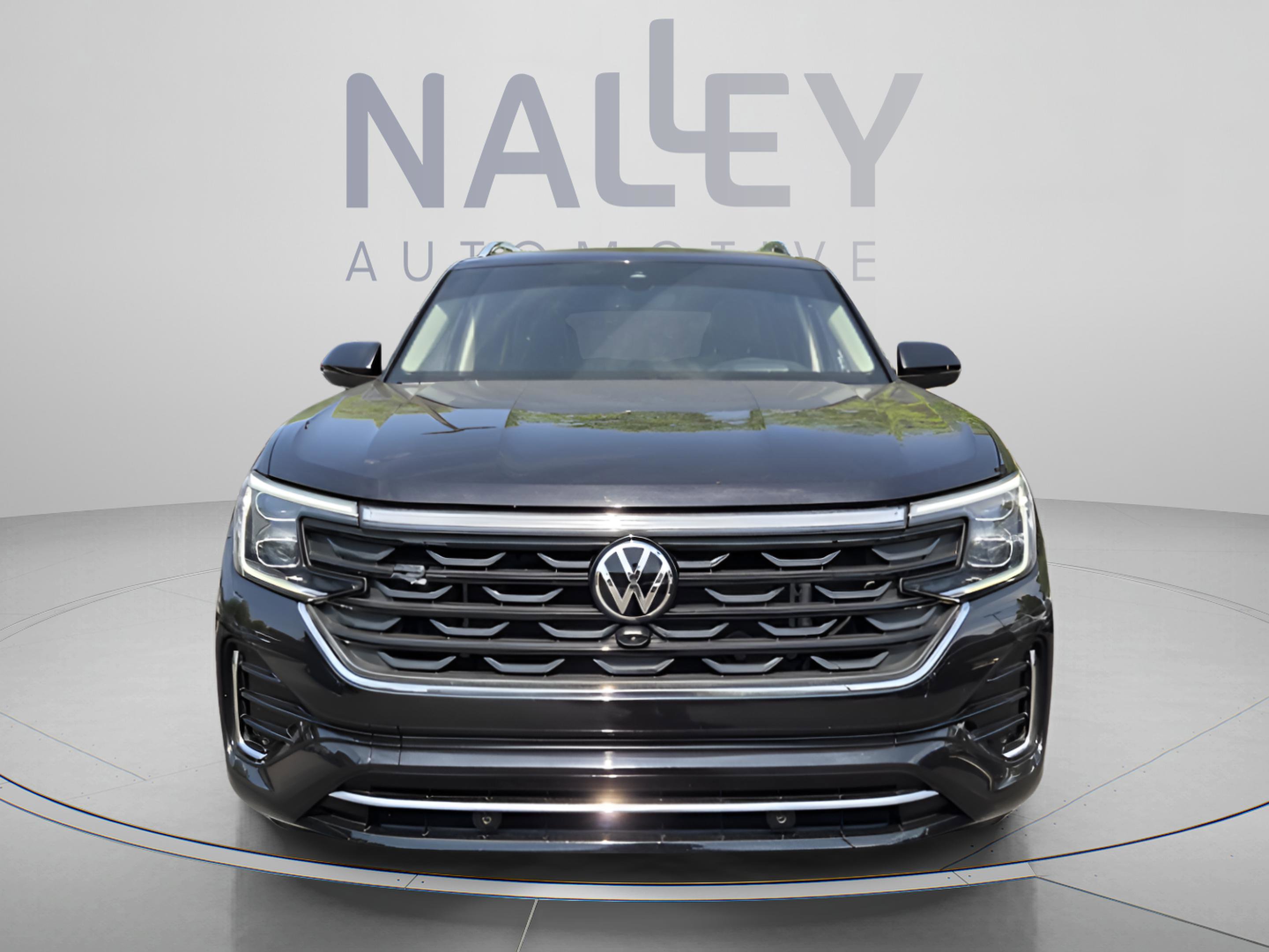 Used 2025 Volkswagen Atlas SEL Premium R-Line AWD/4WD image 8