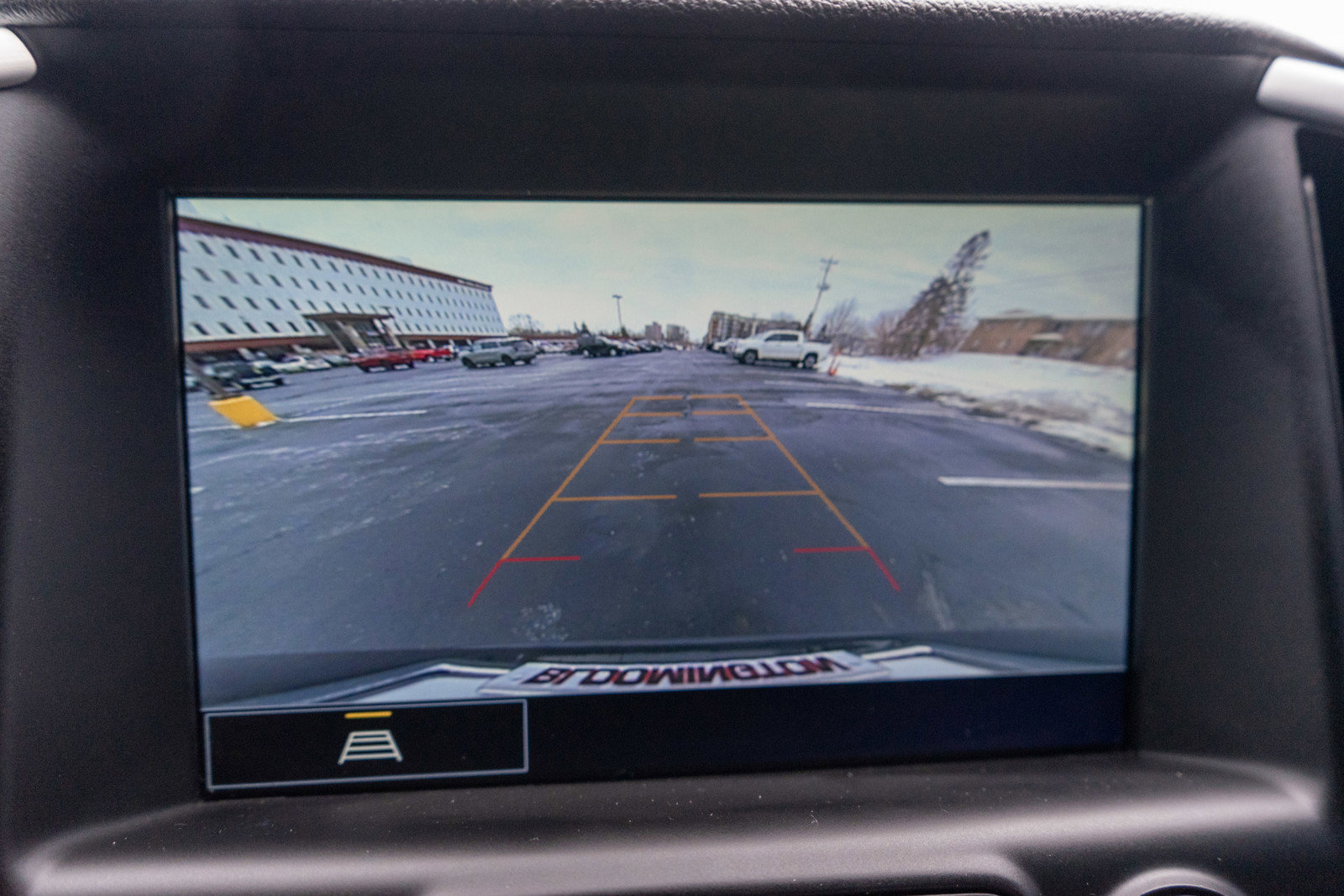 Used 2024 GMC Terrain SLT image 18