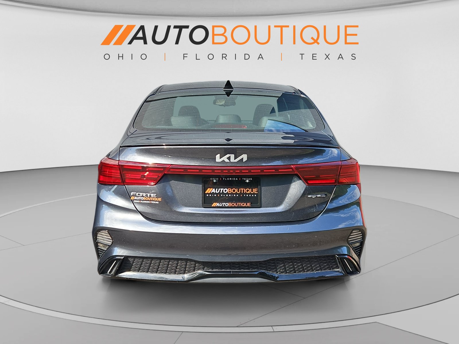 Used 2024 Kia Forte GT-Line w/ GT-Line Premium Package FWD image 4