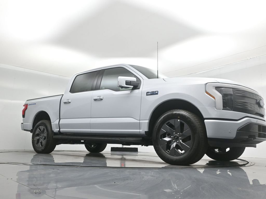 New 2025 Ford F150 Lightning Lariat image 3