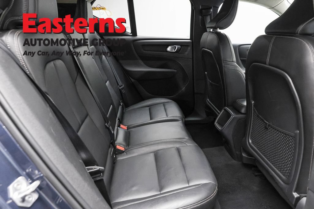 Used 2021 Volvo XC40 T5 Momentum AWD/4WD image 26