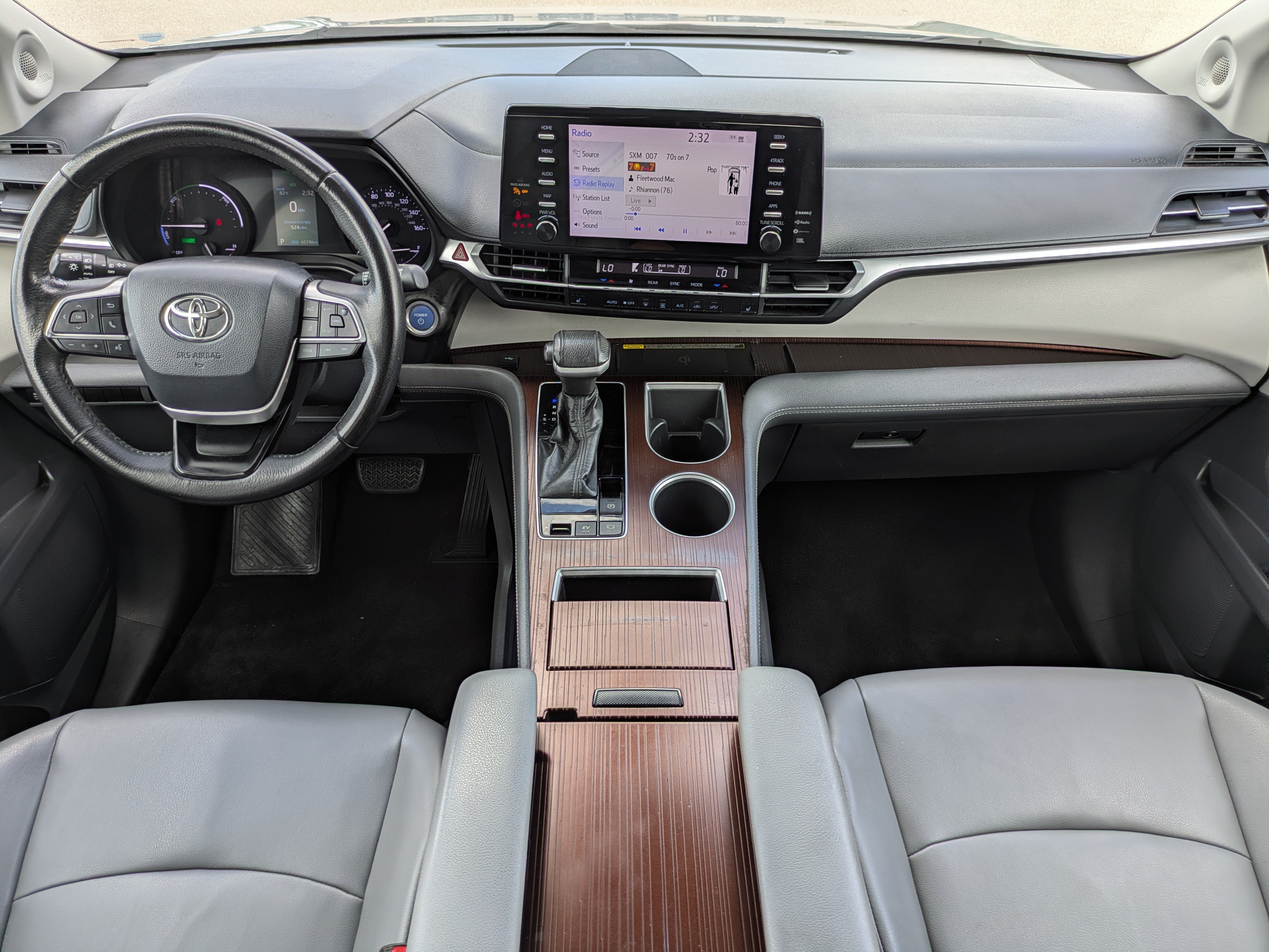 Used 2021 Toyota Sienna XLE w/ XLE Plus Package FWD image 15