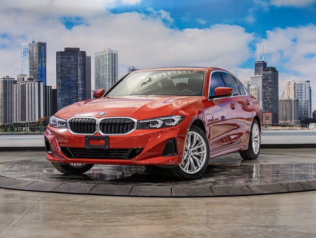 Certified 2024 BMW 330e xDrive w/ Premium Package image 2