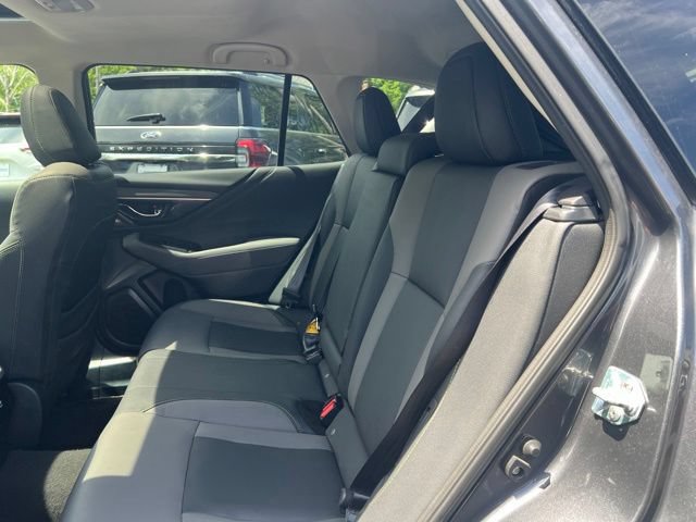 Used 2025 Subaru Outback Onyx Edition AWD/4WD image 17