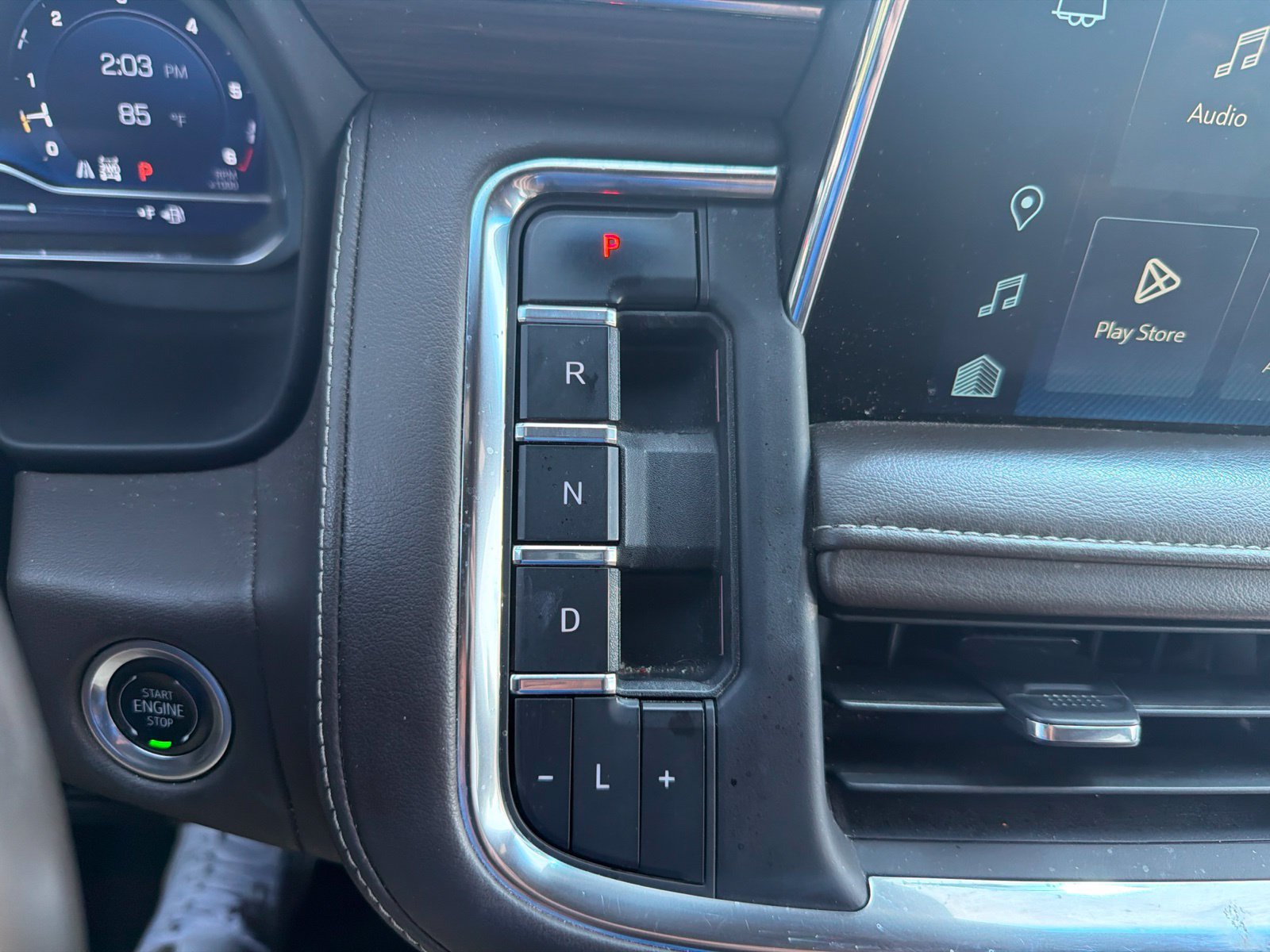 Used 2024 Chevrolet Tahoe LT AWD/4WD image 16