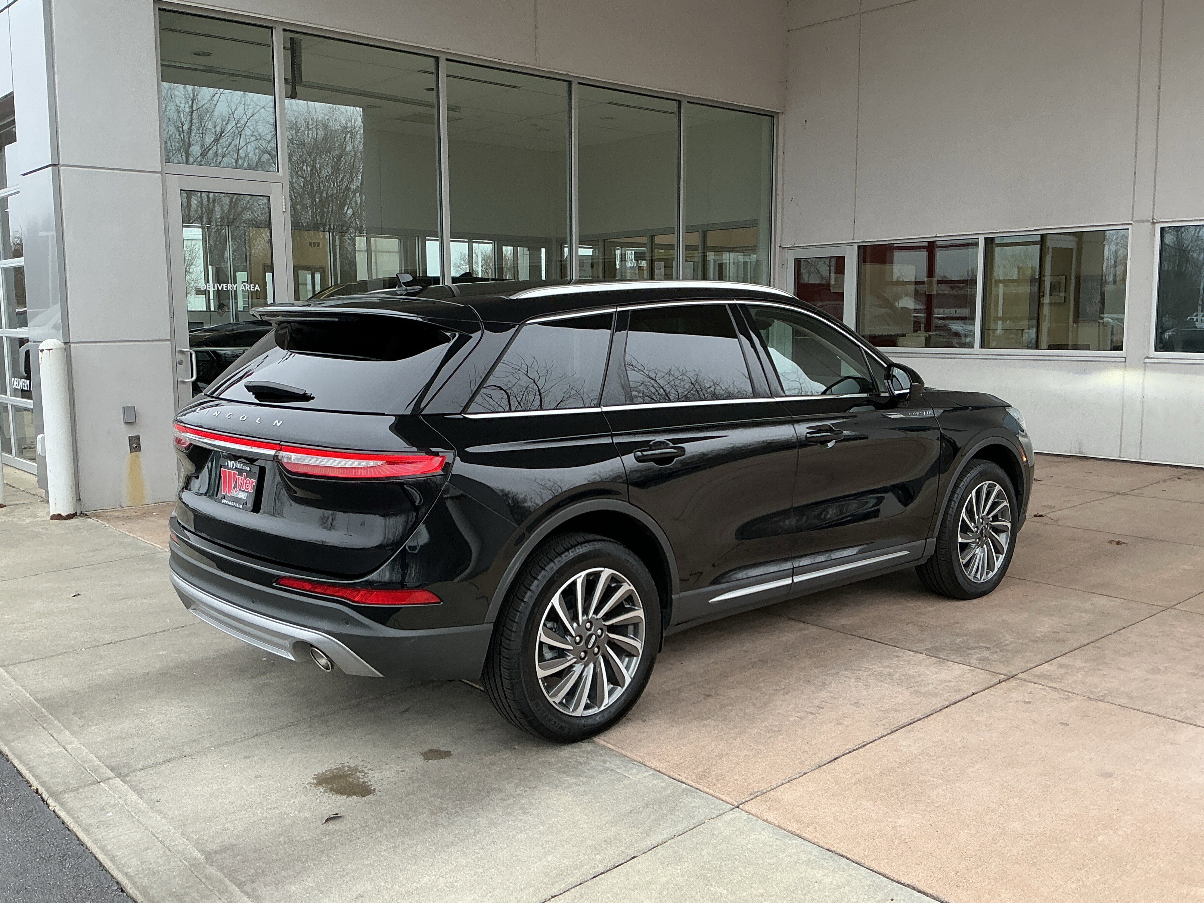 Used 2024 Lincoln Corsair Reserve image 22