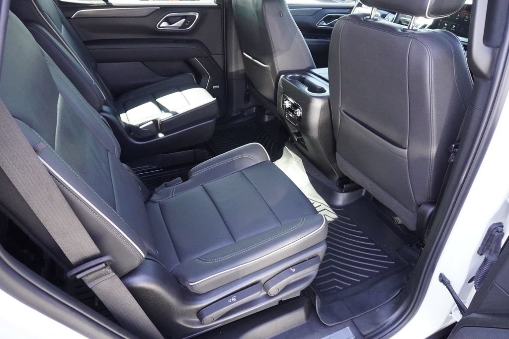 Used 2022 GMC Yukon SLT AWD/4WD image 25