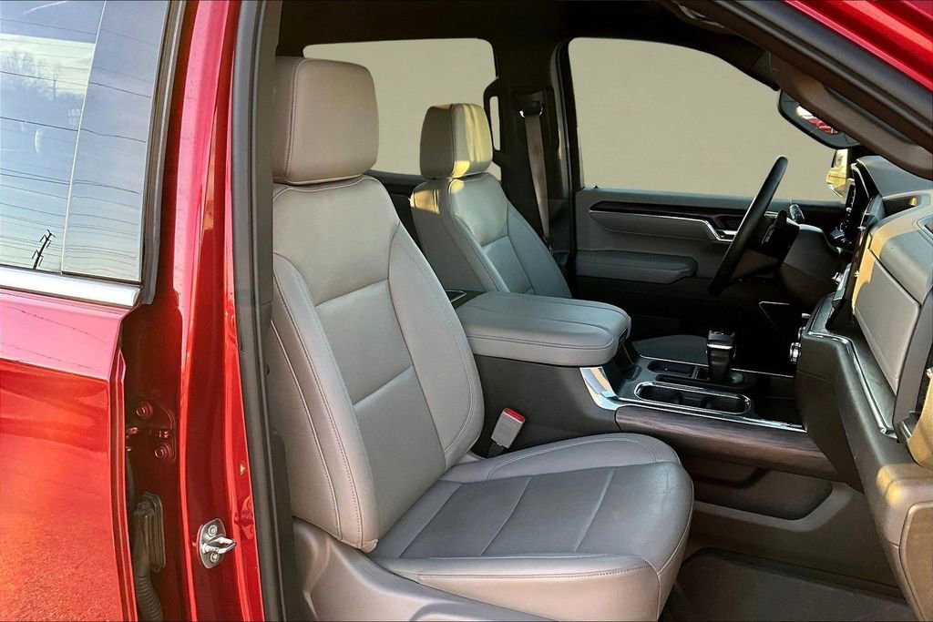 Used 2024 GMC Sierra 1500 SLT w/ SLT Premium Package image 35