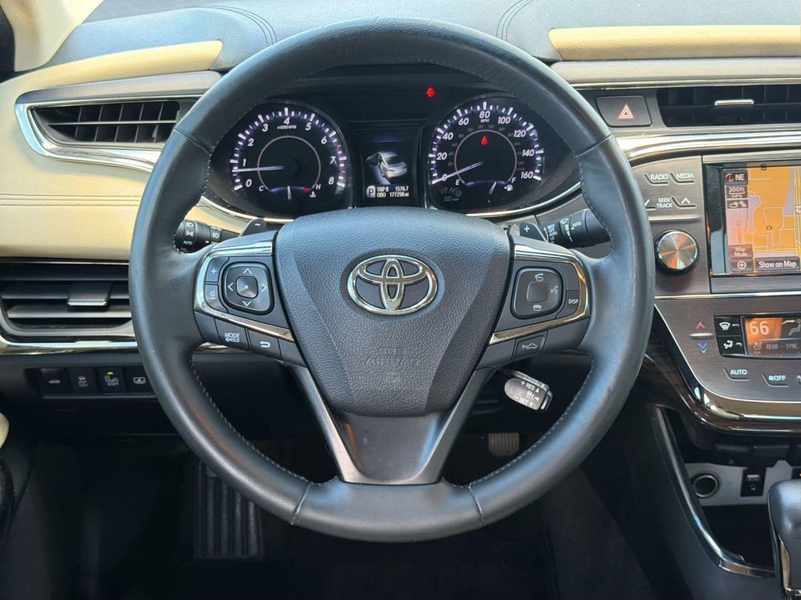 Used 2014 Toyota Avalon Limited w/ Technology Package FWD image 15