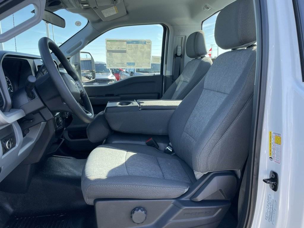 New 2026 Ford F350 XL w/ XL Chrome Package image 7