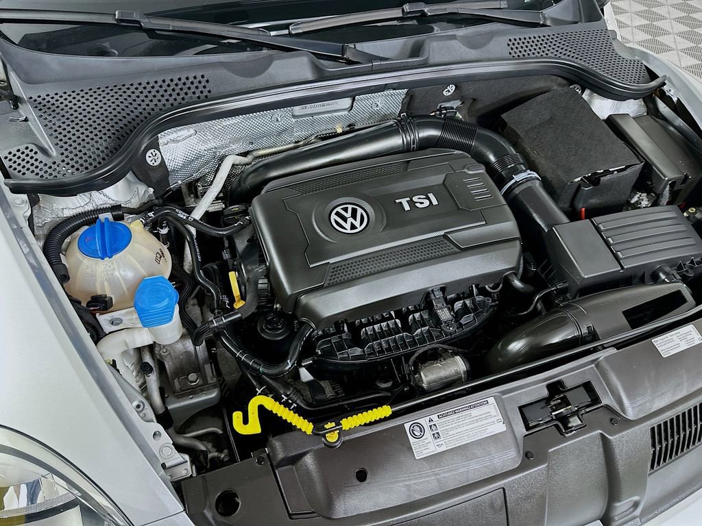 Used 2016 Volkswagen Beetle 1.8T S FWD image 24
