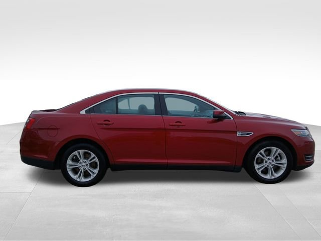 Used 2017 Ford Taurus SEL image 6