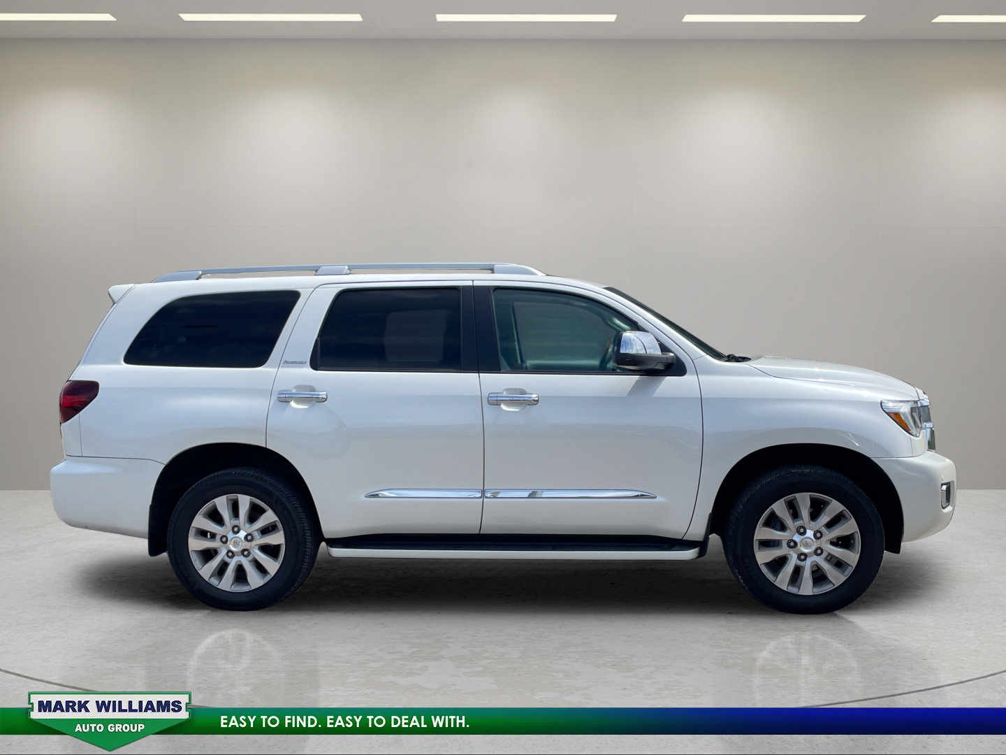 Used 2018 Toyota Sequoia Platinum AWD/4WD image 3