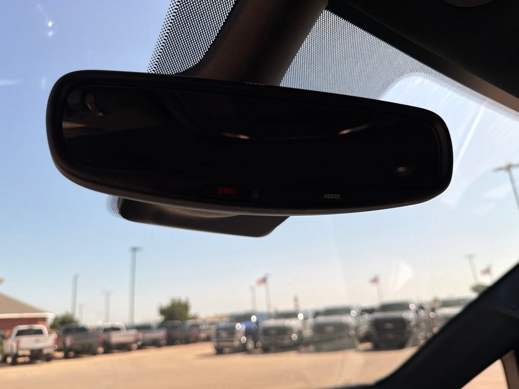 Used 2025 Chrysler Pacifica Select FWD image 44