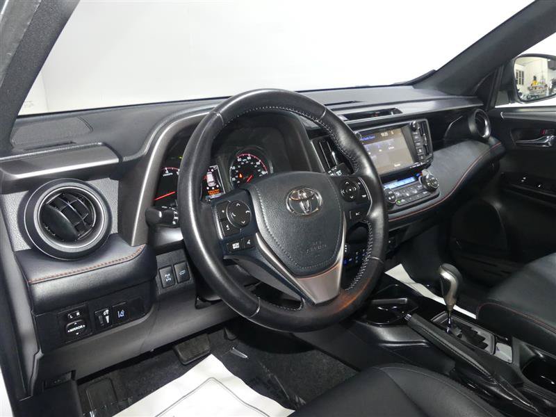 Used 2016 Toyota RAV4 SE w/ Advanced Technology Package AWD/4WD image 22