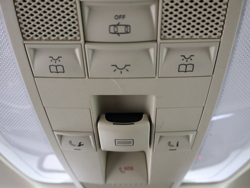 Used 2014 Mercedes-Benz C 300 4MATIC Sedan image 8