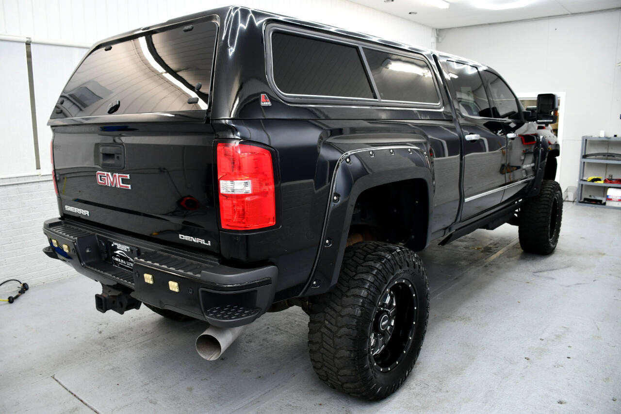 Used 2017 GMC Sierra 2500 Denali w/ Duramax Plus Package image 4