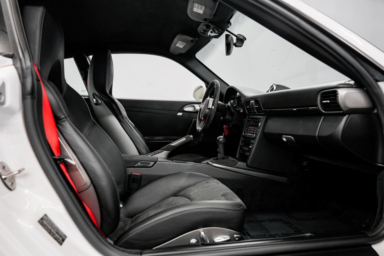 Used 2010 Porsche 911 GT3 RWD image 26