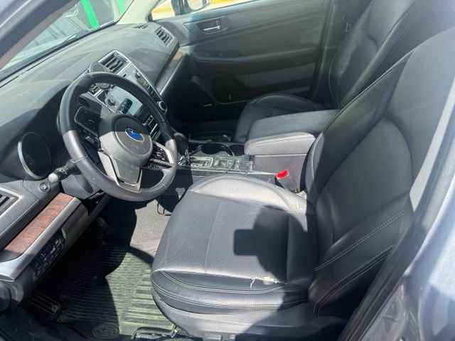 Used 2018 Subaru Outback 3.6R Limited AWD/4WD image 2