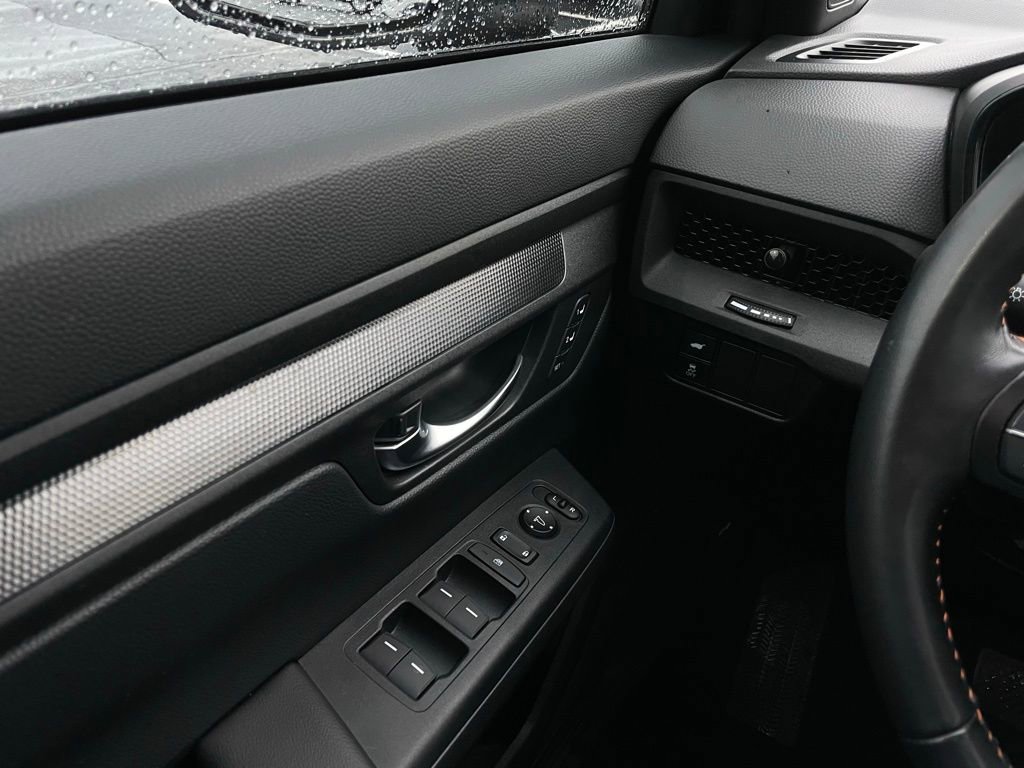 Certified 2025 Honda CR-V Sport-L image 23