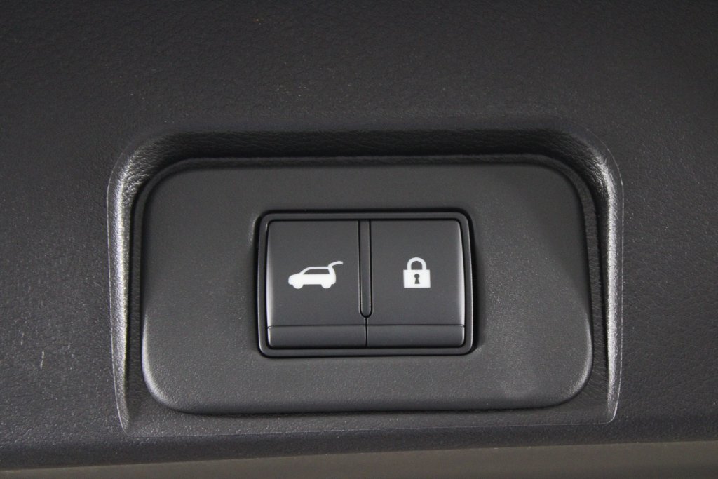 Certified 2026 Nissan Rogue SV FWD image 14
