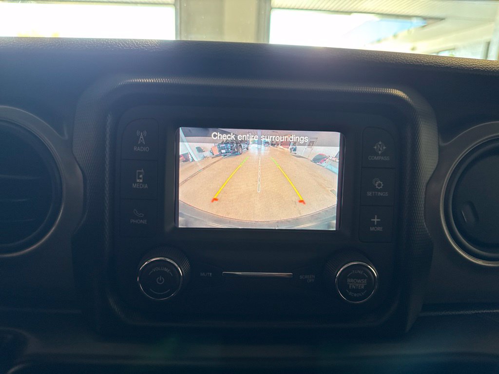 Used 2021 Jeep Wrangler Sport AWD/4WD image 29
