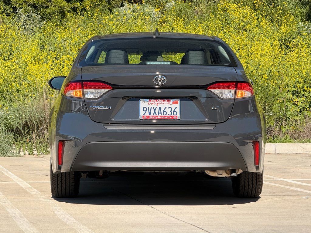 Used 2025 Toyota Corolla LE image 9