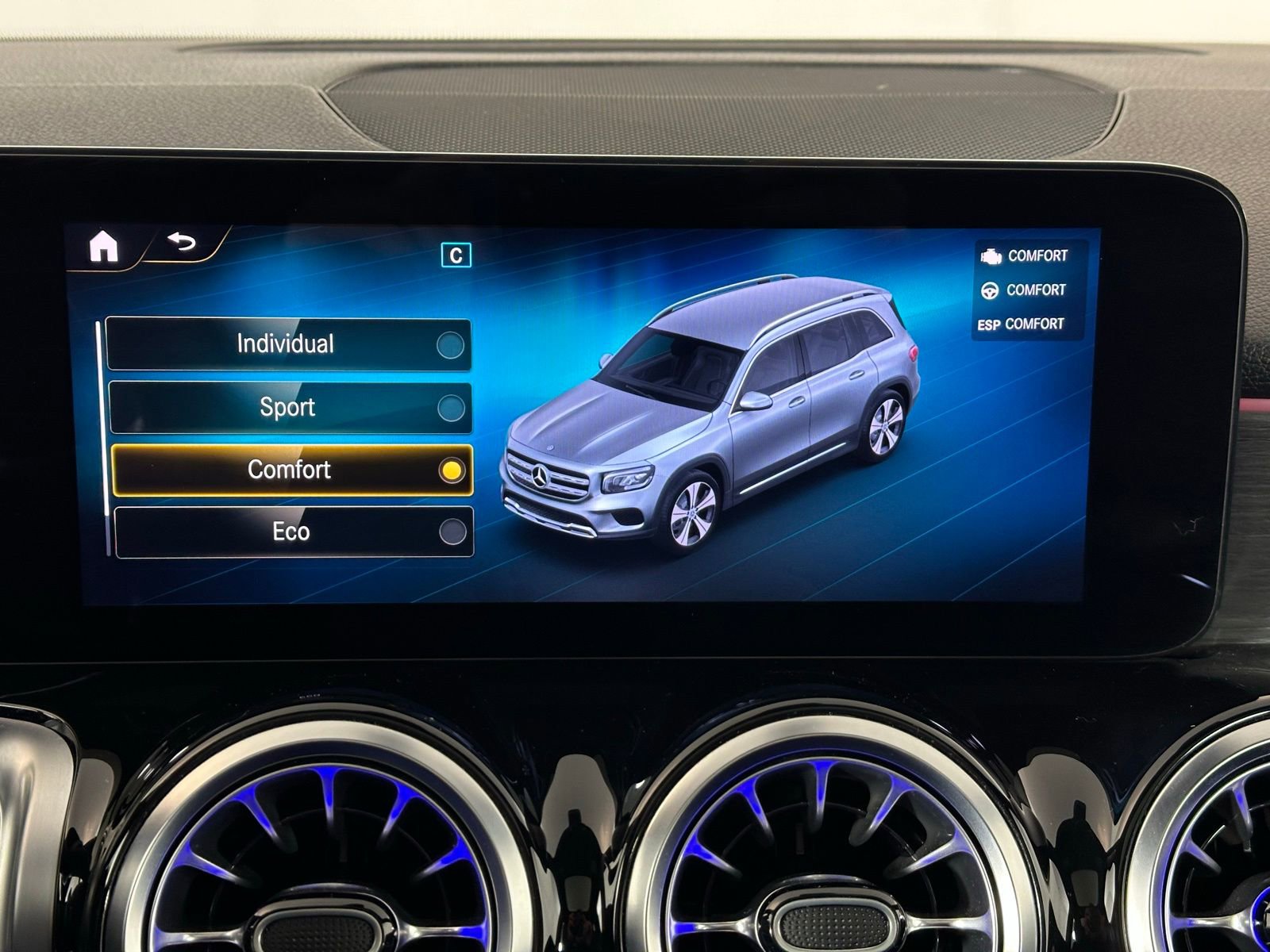 Used 2022 Mercedes-Benz GLB 250 4MATIC image 25