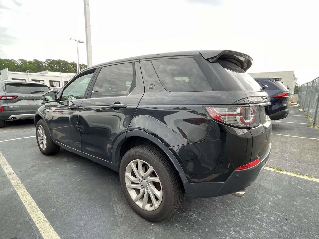 Used 2016 Land Rover Discovery Sport HSE AWD/4WD image 12
