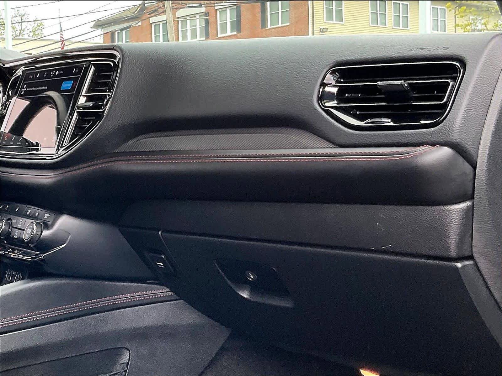 Used 2022 Dodge Durango R/T w/ Blacktop Package AWD/4WD image 14