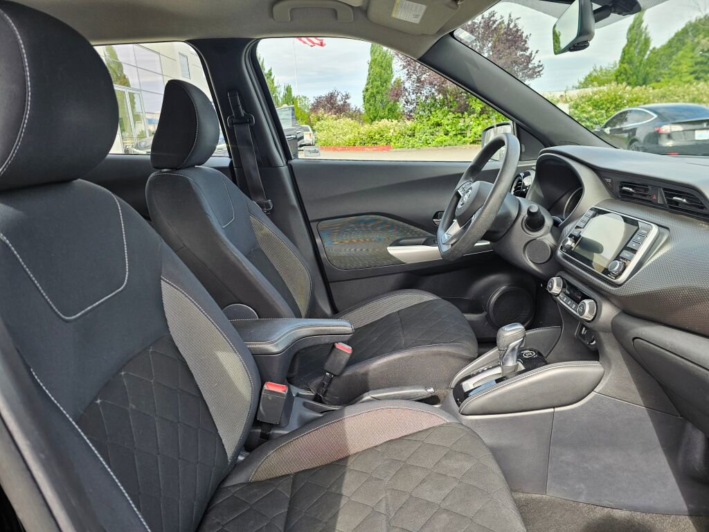Used 2020 Nissan Kicks SV w/ Exterior Package FWD image 13