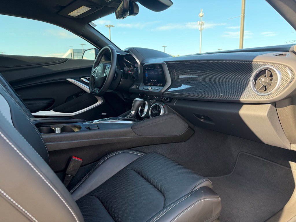 Used 2023 Chevrolet Camaro SS RWD image 31