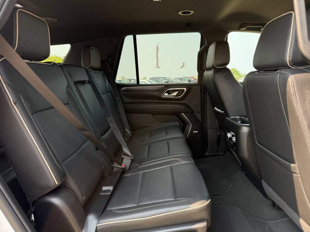 Used 2024 GMC Yukon SLT AWD/4WD image 43
