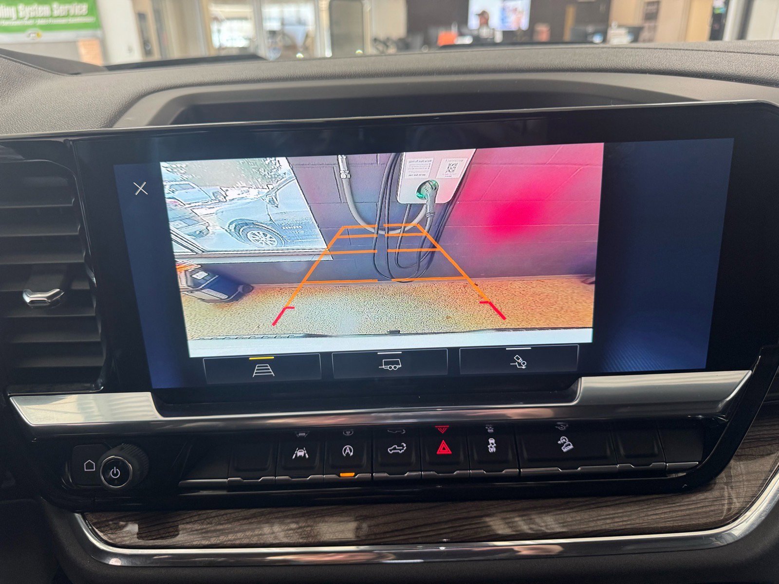 Used 2024 Chevrolet Silverado 1500 LT Trail Boss w/ Convenience Package II image 26