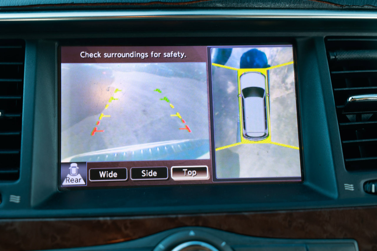 Used 2012 INFINITI QX56 2WD w/ Deluxe Touring Pkg image 39