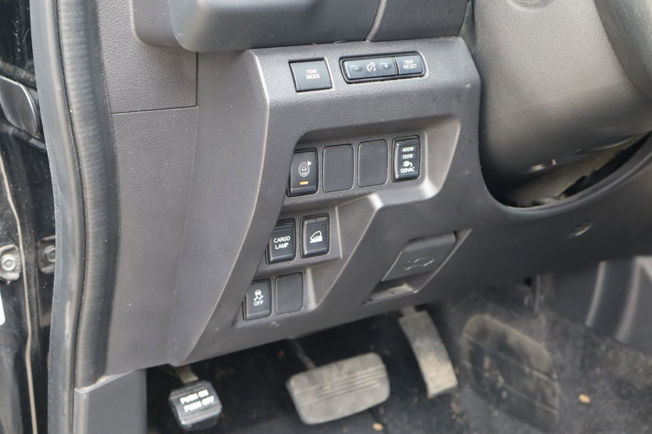 Certified 2024 Nissan Frontier SV w/ SV Convenience Package AWD/4WD image 22