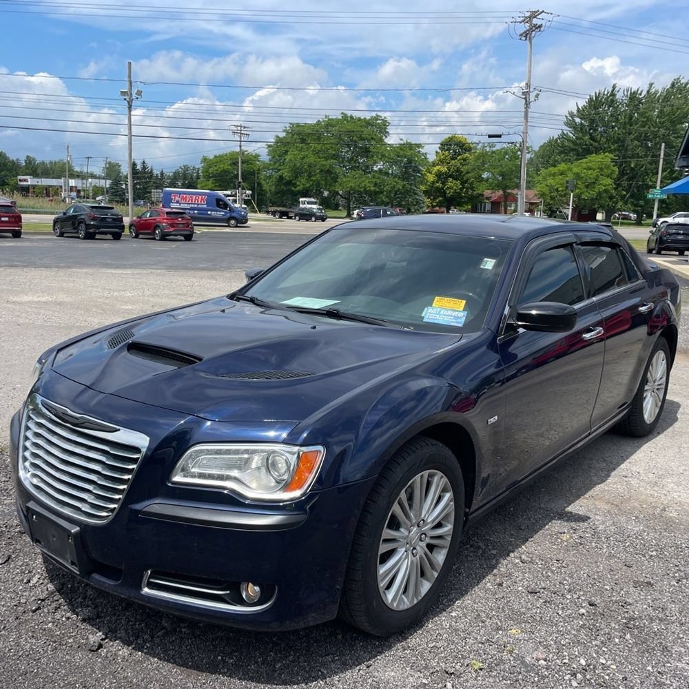 Used 2014 Chrysler 300 C AWD/4WD image 2