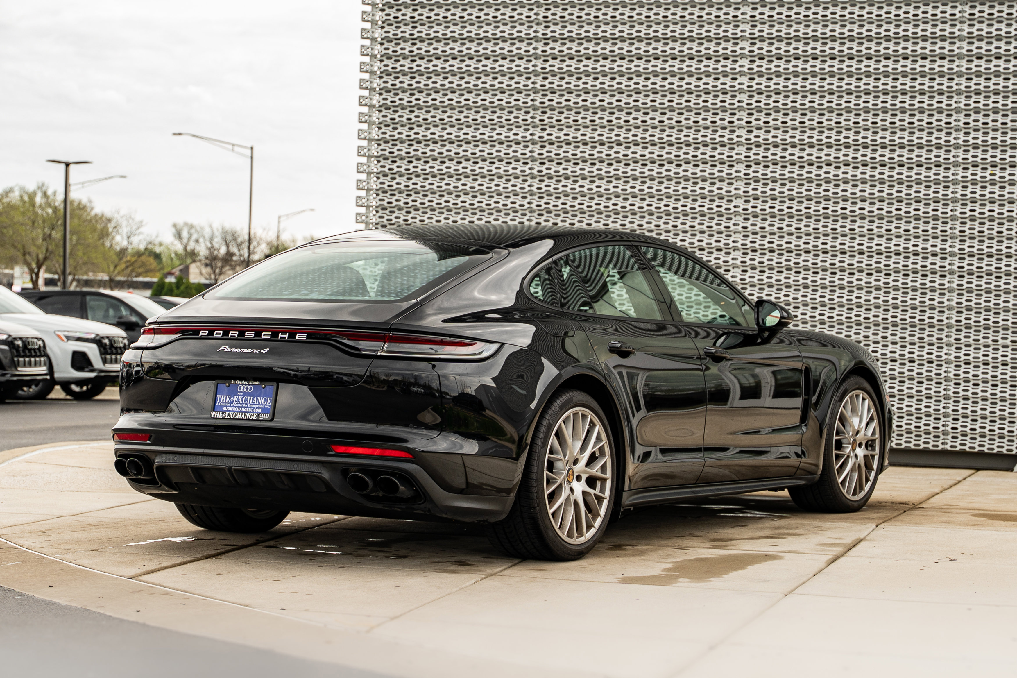 Used 2023 Porsche Panamera 4 image 47
