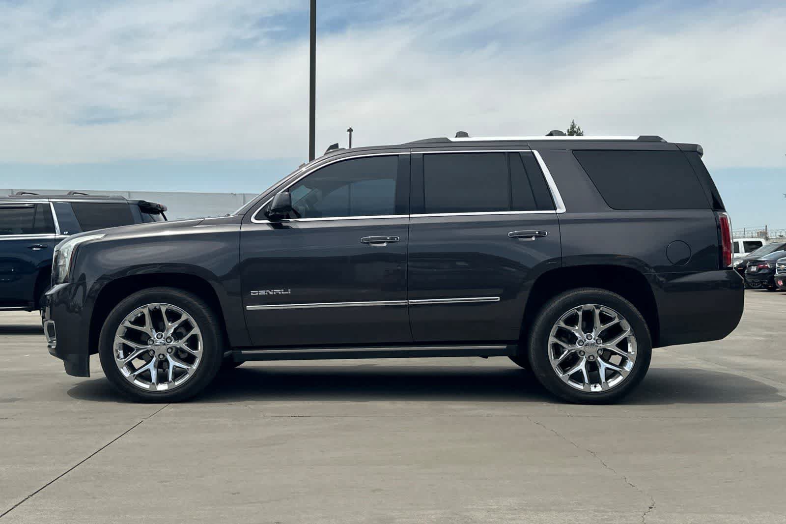 Used 2016 GMC Yukon Denali w/ Open Road Package AWD/4WD image 6