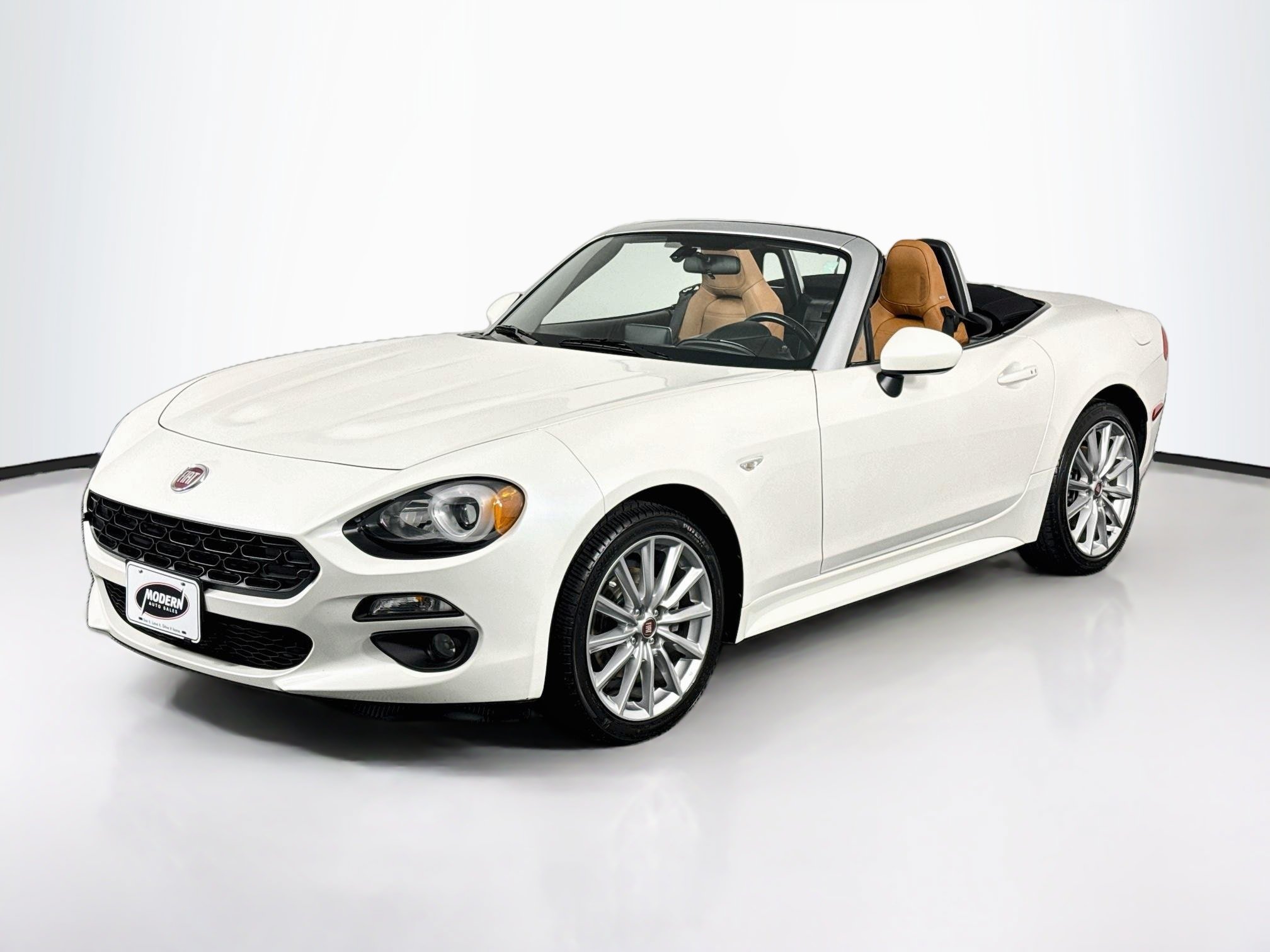 Used 2018 FIAT 124 Spider Lusso w/ Navigation & Sound Group RWD image 43