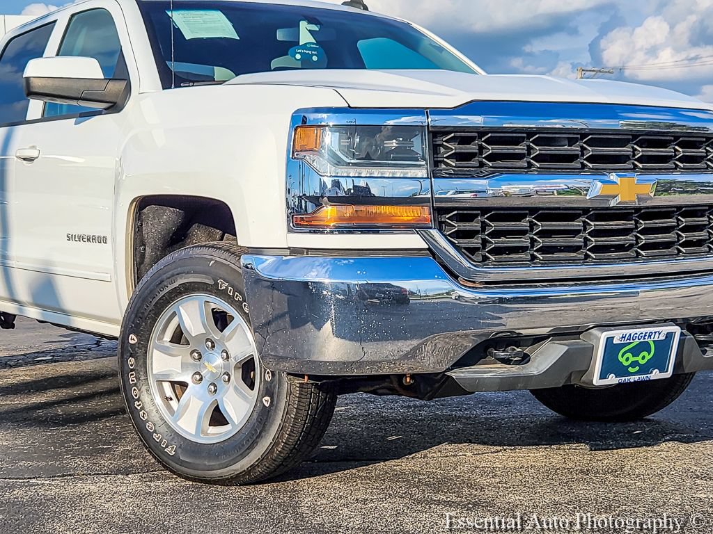 Certified 2018 Chevrolet Silverado 1500 LT AWD/4WD image 2