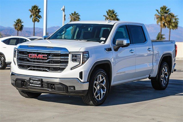 Used 2022 GMC Sierra 1500 SLT image 3