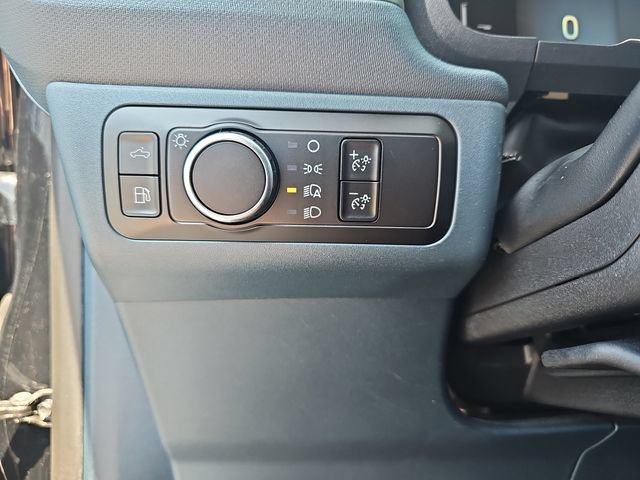 Certified 2025 Ford Maverick XL FWD image 30