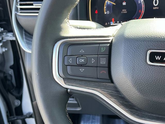 Used 2024 Jeep Wagoneer Series III AWD/4WD image 36