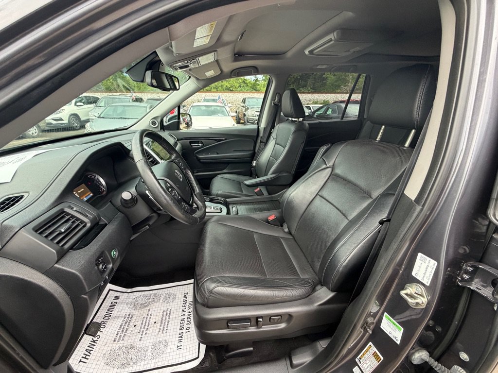 Used 2017 Honda Pilot Elite image 9