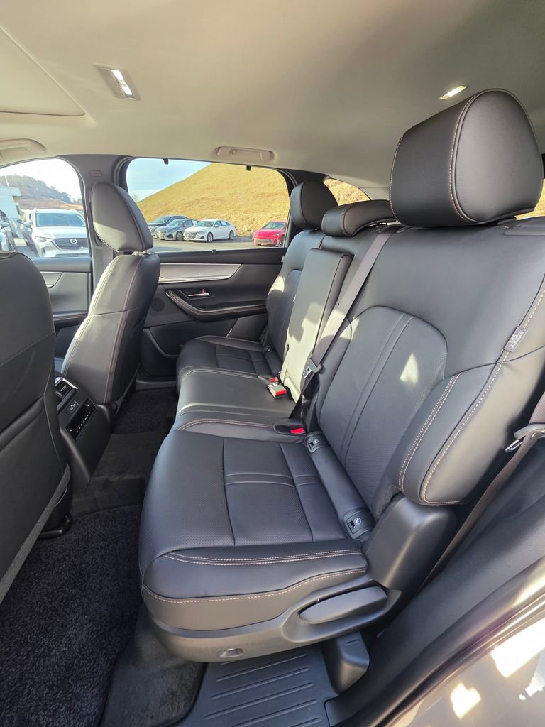 New 2026 MAZDA CX-90 Plug-In Hybrid w/ Preferred image 10